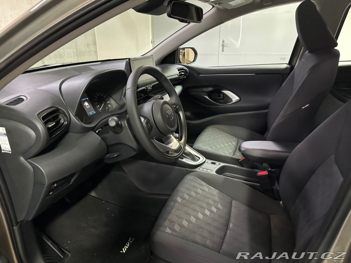 Toyota Yaris Comfort 1.5 Hybrid e-CVT 2024