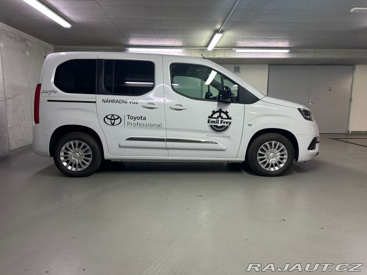 Toyota ProAce City Verso Shuttle Sensor+ 1,5 Short 1800