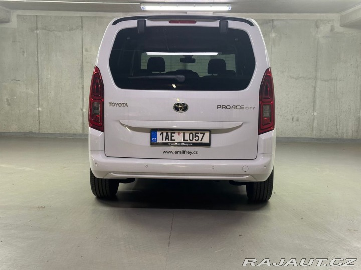 Toyota ProAce City Verso Shuttle Sensor+ 1,5 Short 1800