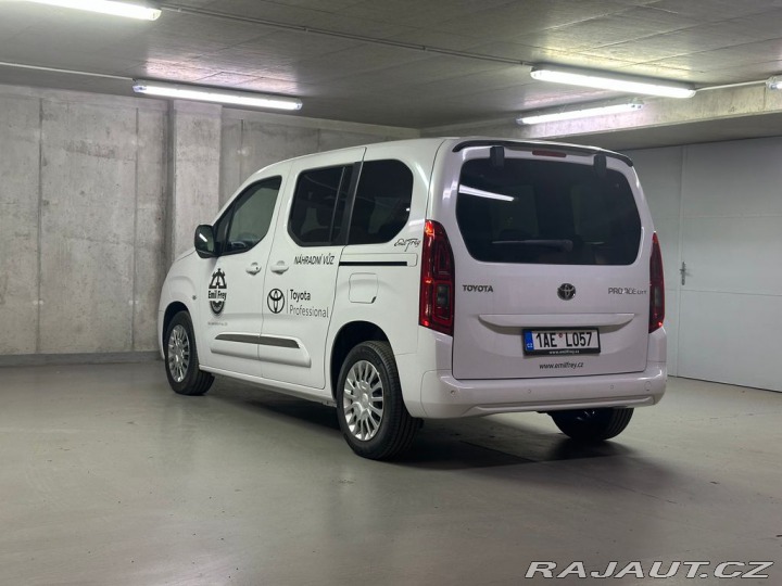 Toyota ProAce City Verso Shuttle Sensor+ 1,5 Short 1800