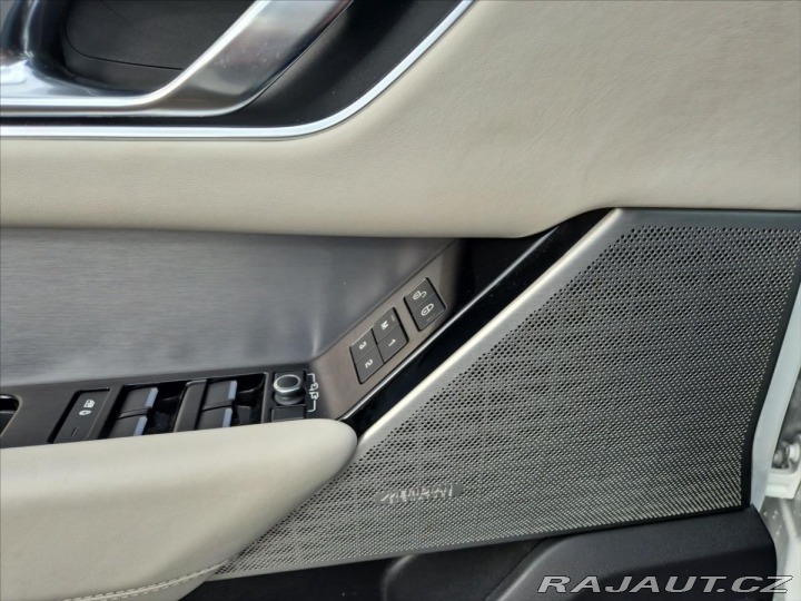 Land Rover Range Rover Velar 3,0 P380 HSE V6 Kompresor 2018
