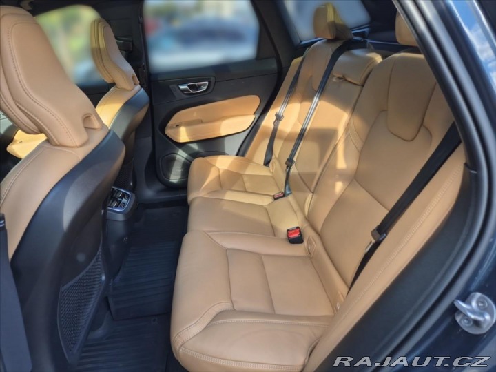 Volvo XC60 2,0 B5 AWD Ultimate Dark 2022