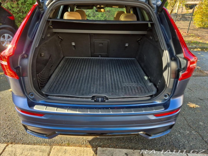 Volvo XC60 2,0 B5 AWD Ultimate Dark 2022