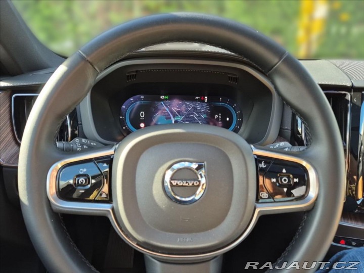 Volvo XC60 2,0 B5 AWD Ultimate Dark 2022