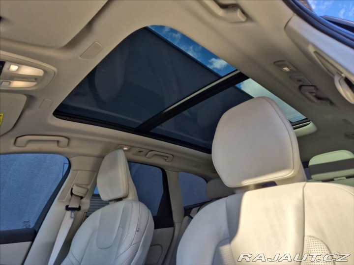 Volvo XC60 2,0 T6 AWD RECHARGE PANOR 2022