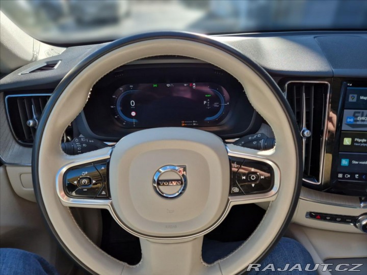 Volvo XC60 2,0 T6 AWD RECHARGE PANOR 2022