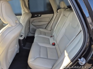 Volvo XC60 2,0 T6 AWD RECHARGE PANOR 2022