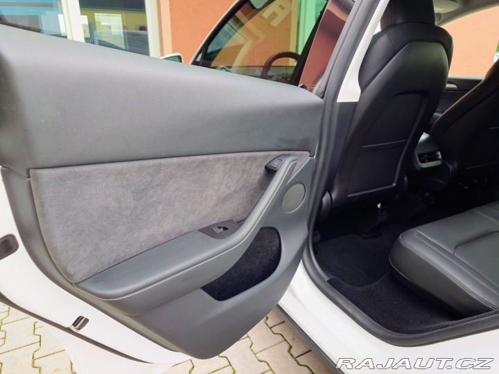 Tesla Model Y Dual Motor Long Range 378 2022