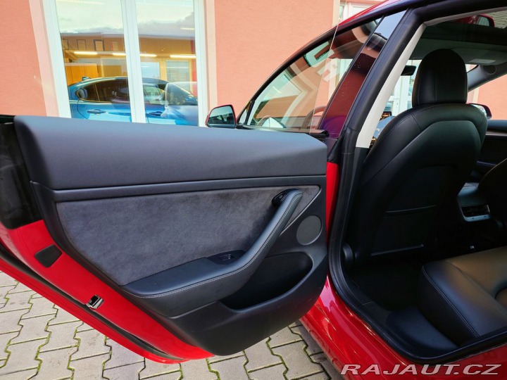 Tesla Model 3 Standard SOH 93,1% 239kW 2021