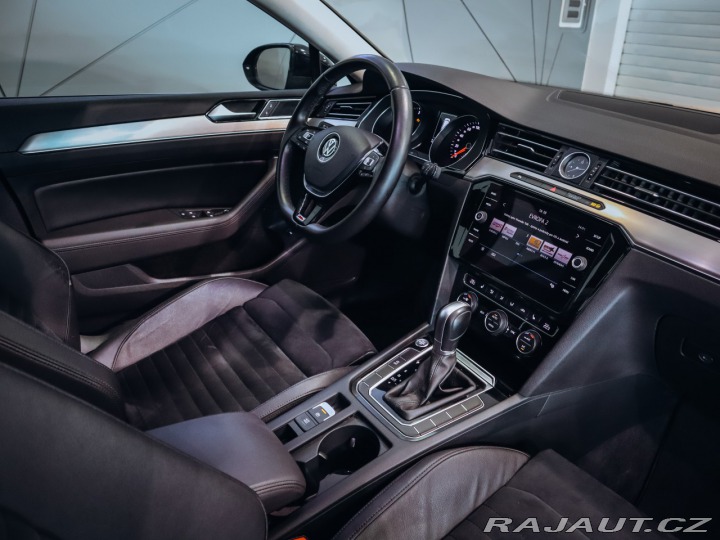 Volkswagen Passat Variant 2.0TDI Highline R 2018