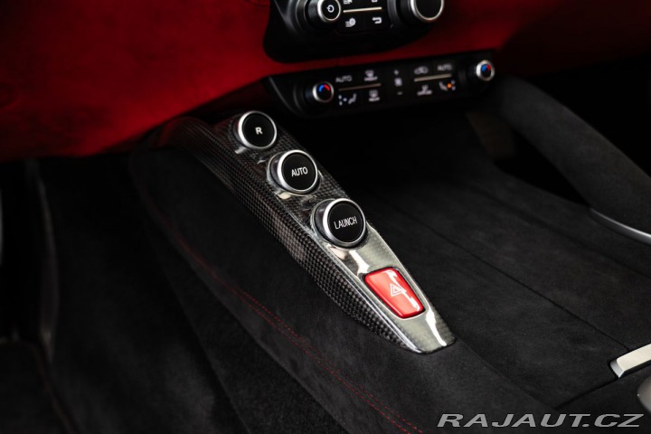 Ferrari Ostatní modely GTC4 Lusso V12 4x4 DTC/JBL/Kamera/Li 1800