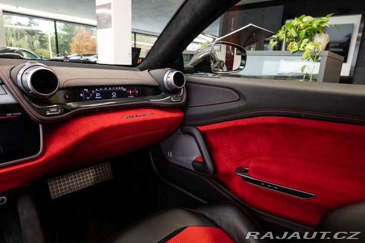 Ferrari Ostatní modely GTC4 Lusso V12 4x4 DTC/JBL/Kamera/Li 2018