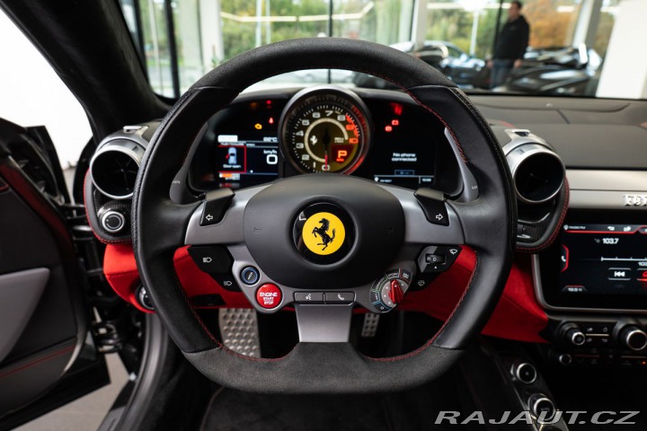 Ferrari Ostatní modely GTC4 Lusso V12 4x4 DTC/JBL/Kamera/Li 2018