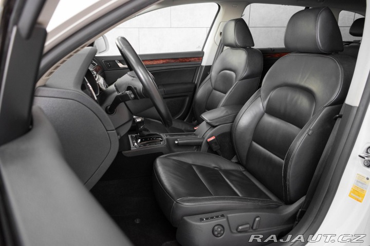 Škoda Superb 2.0 TDI  ELEGANCE*WEBASTO 2011