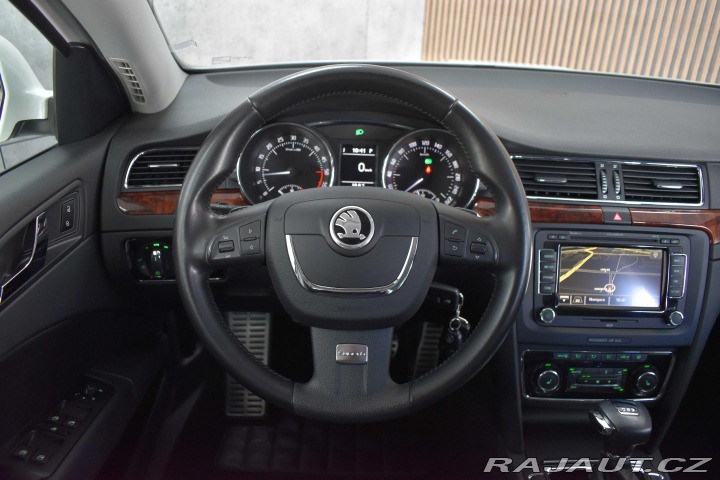Škoda Superb 2.0 TDI  ELEGANCE*WEBASTO 2011