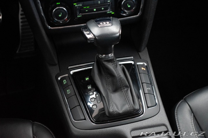 Škoda Superb 2.0 TDI  ELEGANCE*WEBASTO 2011