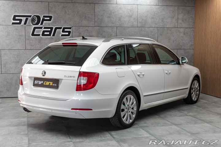 Škoda Superb 2.0 TDI*REZERVACE* 2011