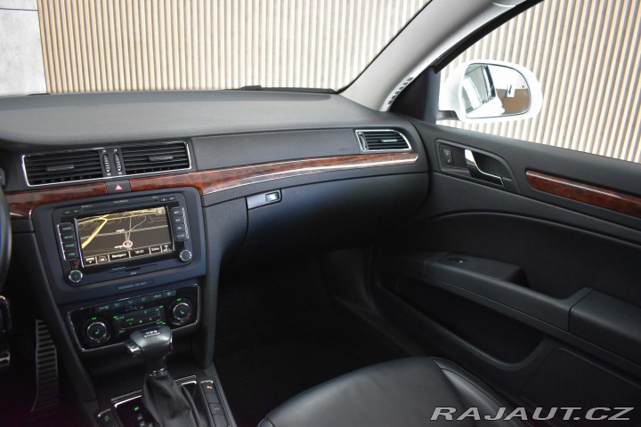 Škoda Superb 2.0 TDI*REZERVACE* 2011