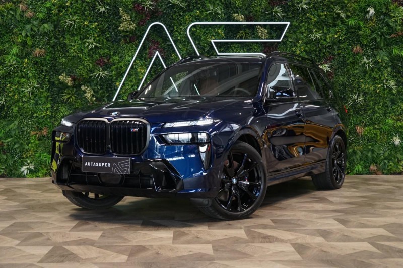 BMW X7 M60i*xDRIVE*PANO*TAŽ*NEZ.