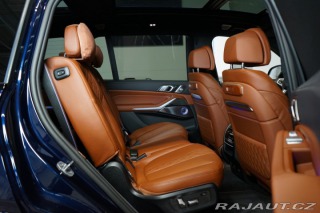 BMW X7 M60i*xDRIVE*PANO*TAŽ*NEZ. 2025