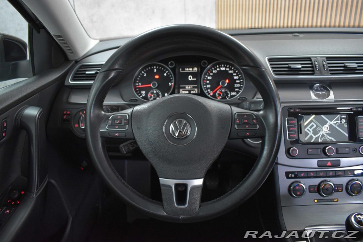 Volkswagen Passat 2.0 TDI 103 REZERVACE 2012