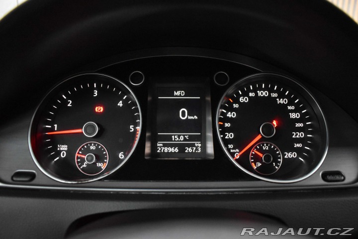 Volkswagen Passat 2.0 TDI 103 REZERVACE 2012