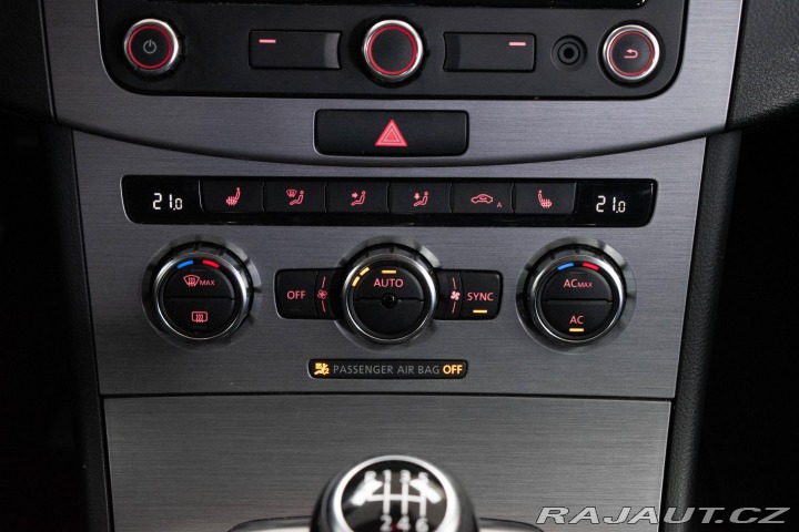 Volkswagen Passat 2.0 TDI 103 REZERVACE 2012