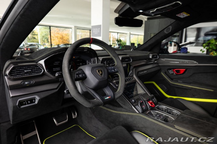 Lamborghini Urus Performate 2025