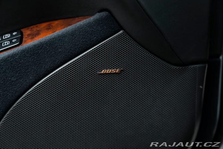 Mercedes-Benz CL Coupé V12, Bose, Masáže 1800