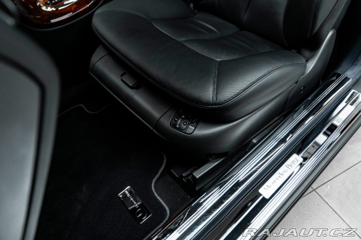 Mercedes-Benz CL Coupé V12, Bose, Masáže 1800