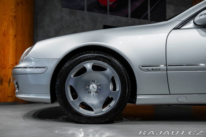 Mercedes-Benz CL Coupé V12, Bose, Masáže 1800