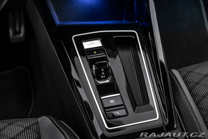 Volkswagen Golf Variant 2,0TSI DSG R-line 2023