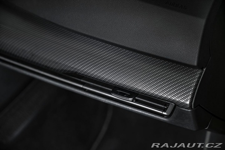 Volkswagen Golf Variant 2,0TSI DSG R-line 2023