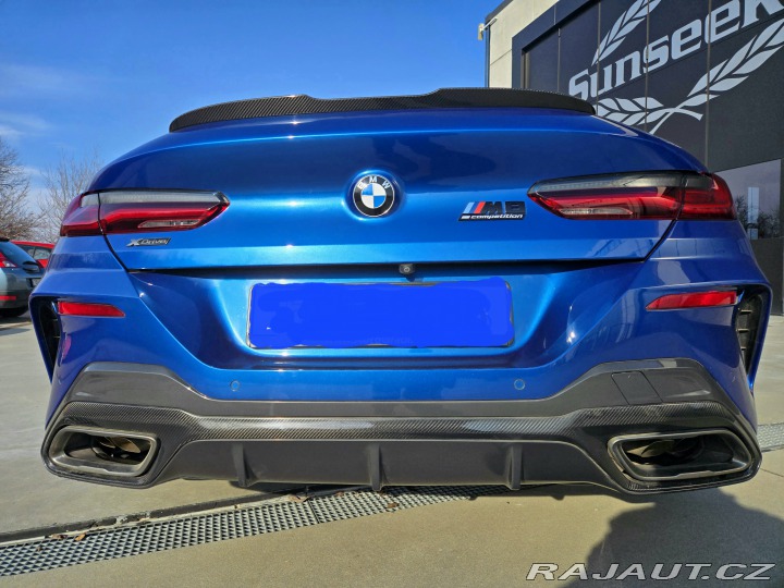 BMW 8 M850i,Čr,laser,karbon 2021