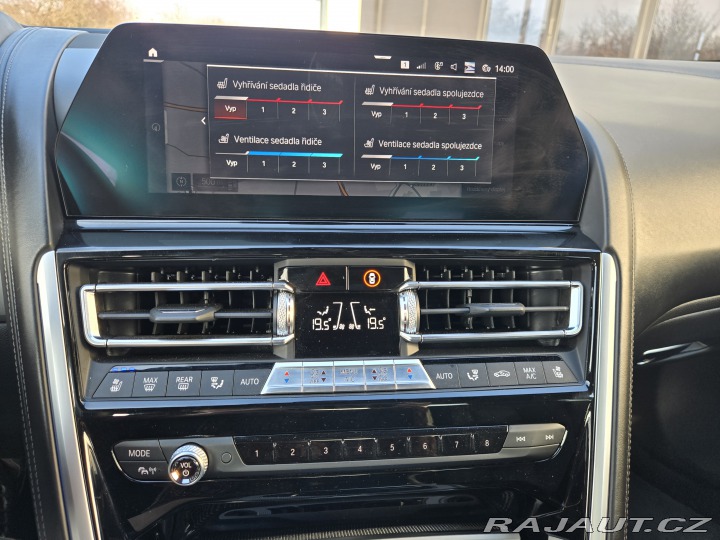 BMW 8 M850i,Čr,laser,karbon 2021