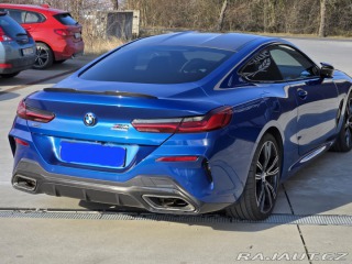 BMW 8 M850i,Čr,laser,karbon 2021