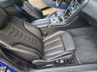 BMW 8 M850i,Čr,laser,karbon 2021