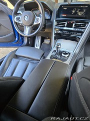 BMW 8 M850i,Čr,laser,karbon 2021