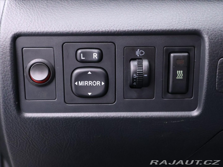 Toyota Corolla Verso 2,2 D-4D 100kW Aut.klima 2007