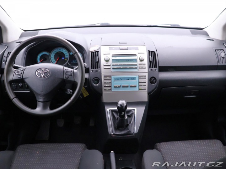 Toyota Corolla Verso 2,2 D-4D 100kW Aut.klima 2007