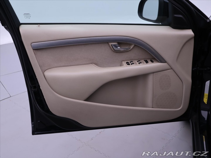 Volvo V70 2,4 D4 120 kW Kinetic 2007