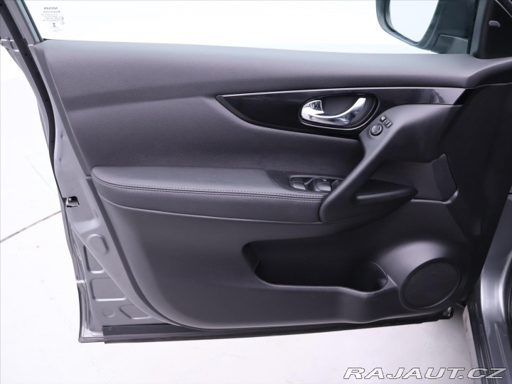 Nissan Qashqai 1,2 DIG-T 85kW Aut. CZ Te 2016