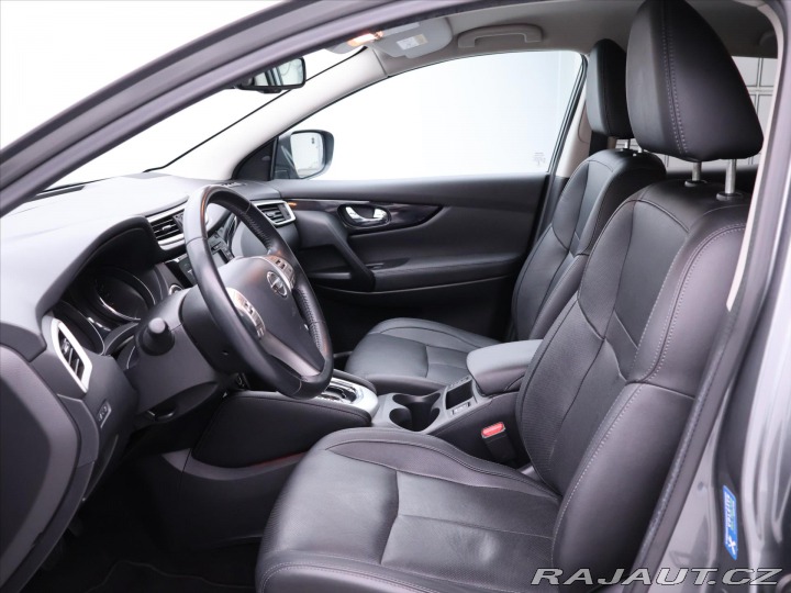 Nissan Qashqai 1,2 DIG-T 85kW Aut. CZ Te 2016