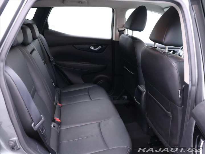 Nissan Qashqai 1,2 DIG-T 85kW Aut. CZ Te 2016