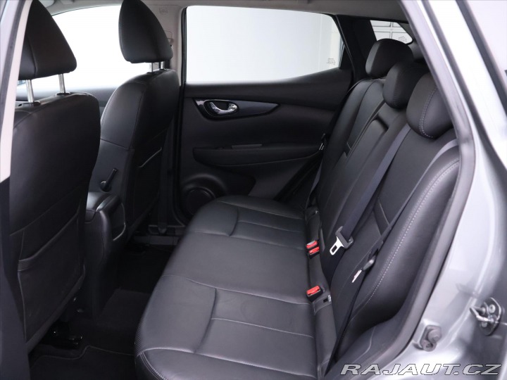 Nissan Qashqai 1,2 DIG-T 85kW Aut. CZ Te 2016