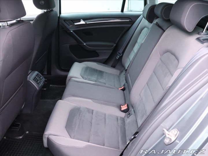 Volkswagen Golf 1,5 TGI 96kW Highline DSG 2019