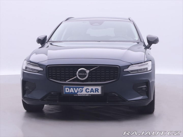 Volvo V60 2,0 B4 145kW Aut. CZ 1.Ma 2024