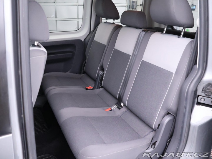Volkswagen Caddy 1,6 TDI 75kW CZ 2011