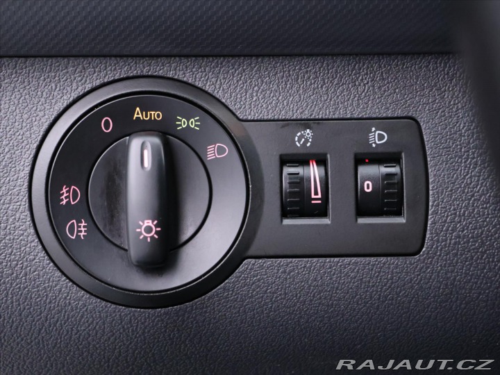 Volkswagen Caddy 1,6 TDI 75kW CZ 2011