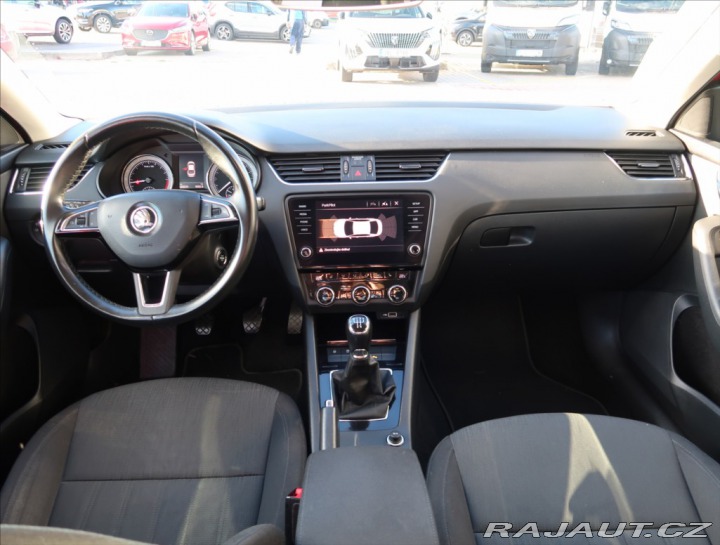 Škoda Octavia 1,6 TDI ČR 1 MAJITEL 2018